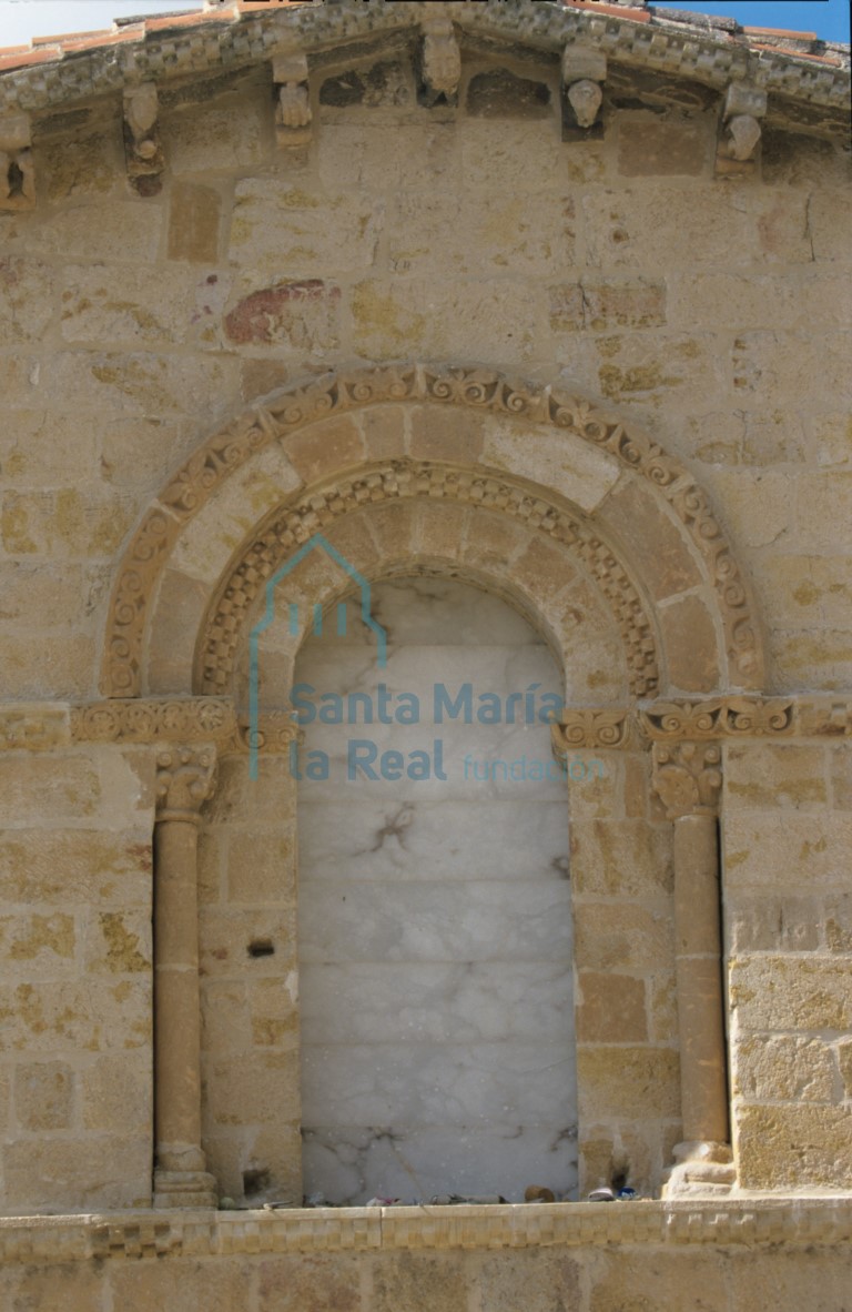 Ventana del ábside mayor