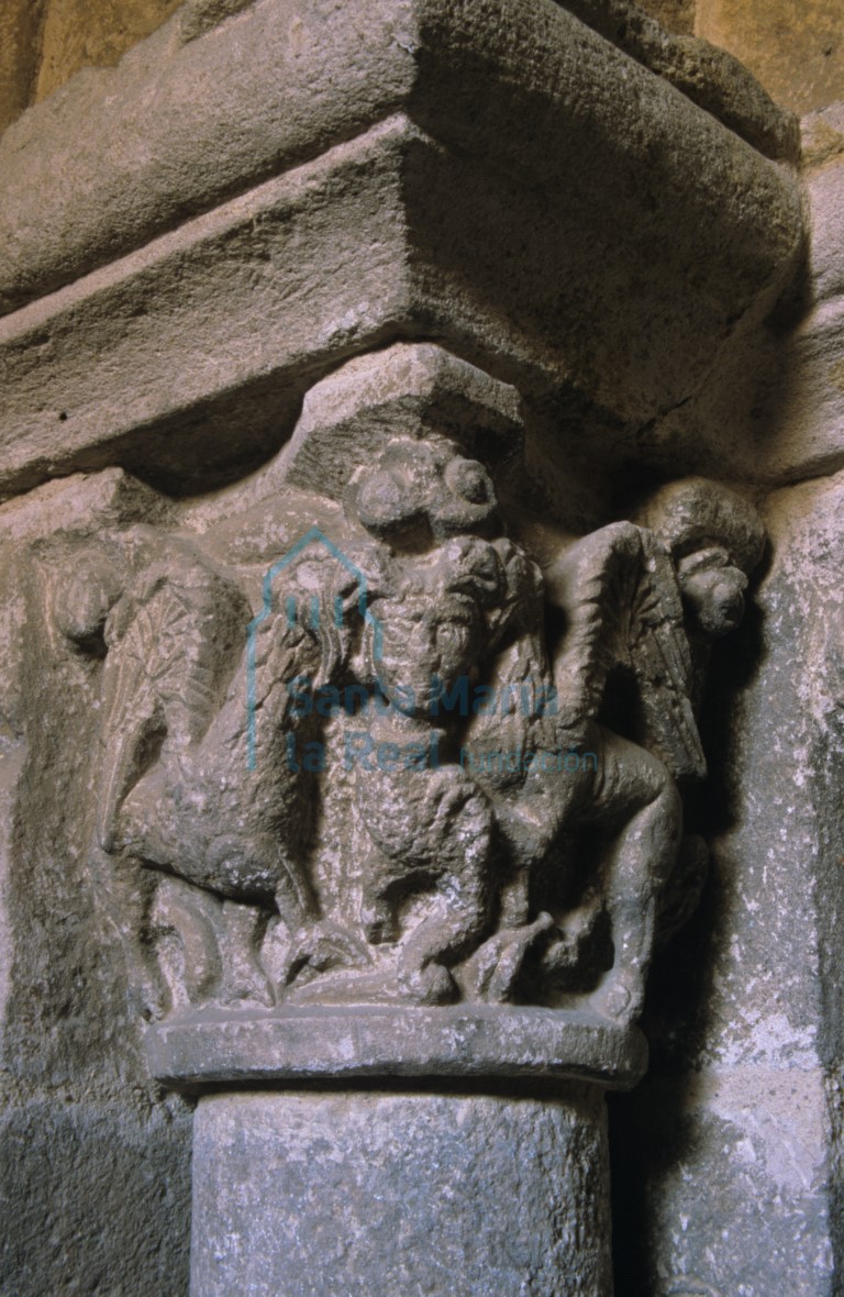 Capitel de la portada meridional de la nave