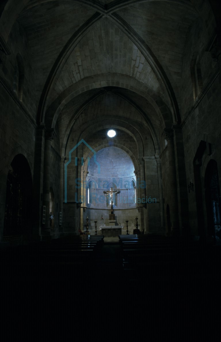Interior de la nave