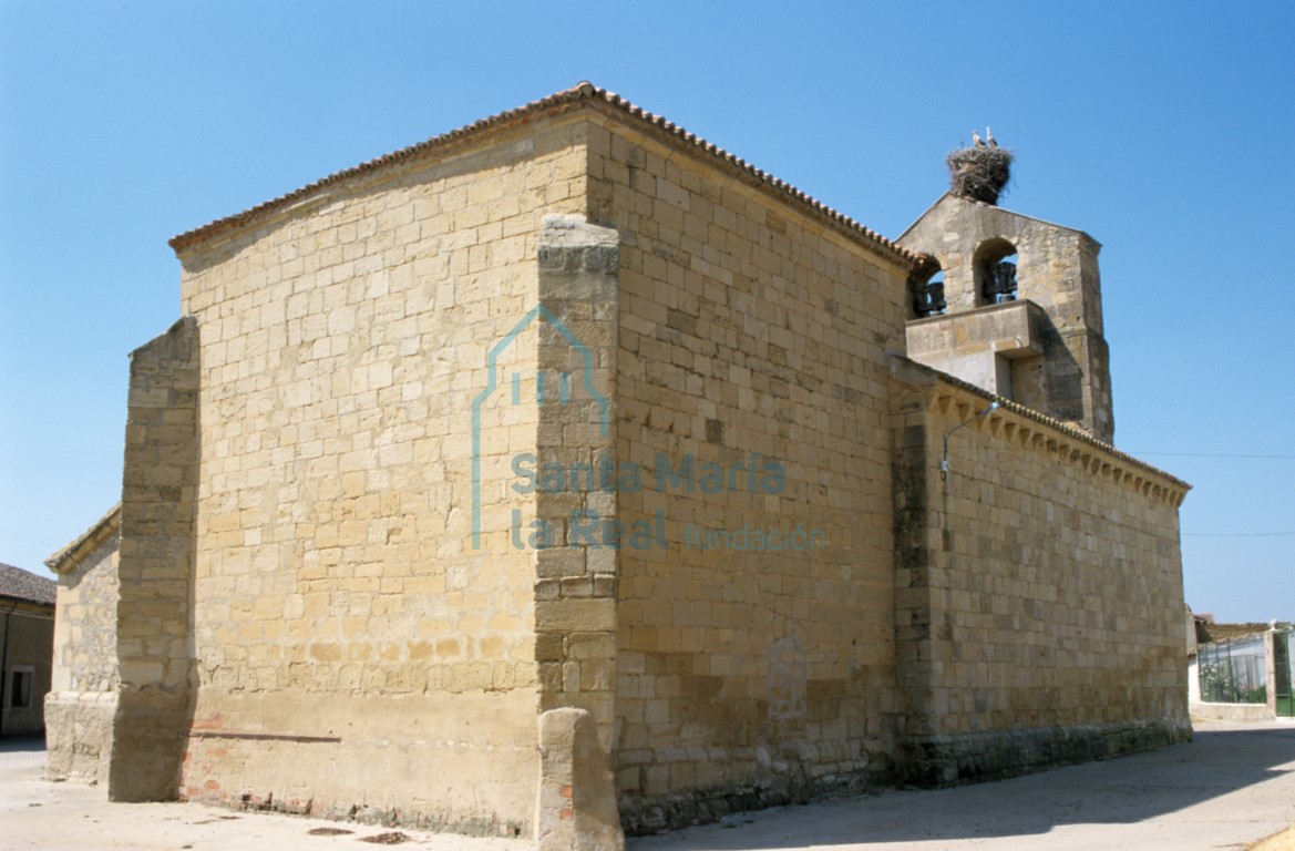 Vista del exterior de la cabecera desde el noreste
