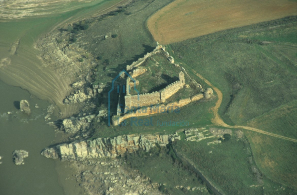 Vista aérea del castillo de Castrotorafe