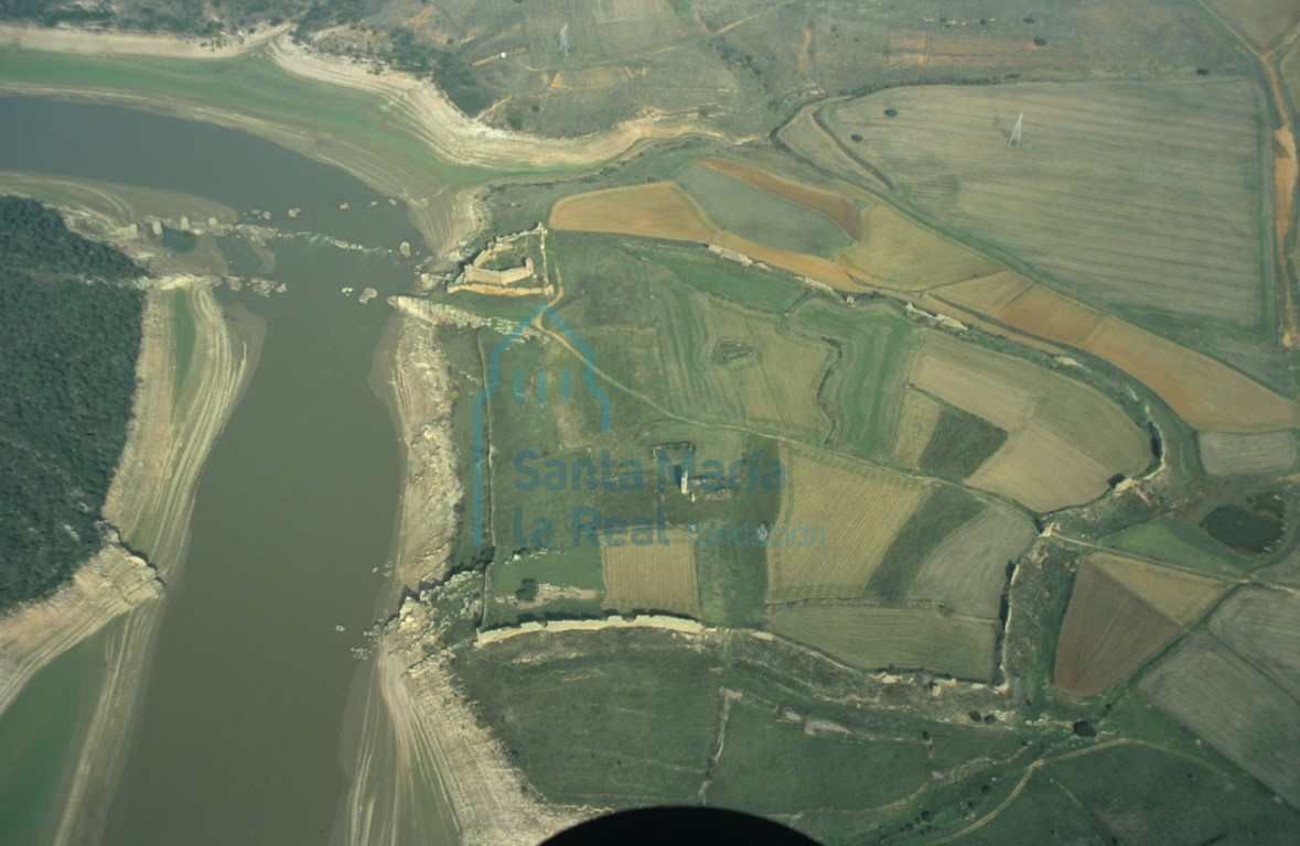 Vista aérea del castillo de Castrotorafe