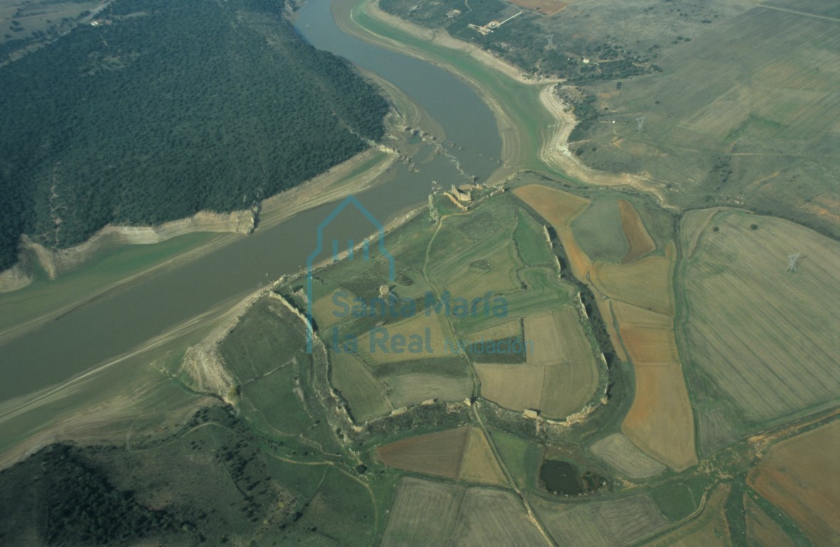 Vista aérea del castillo de Castrotorafe