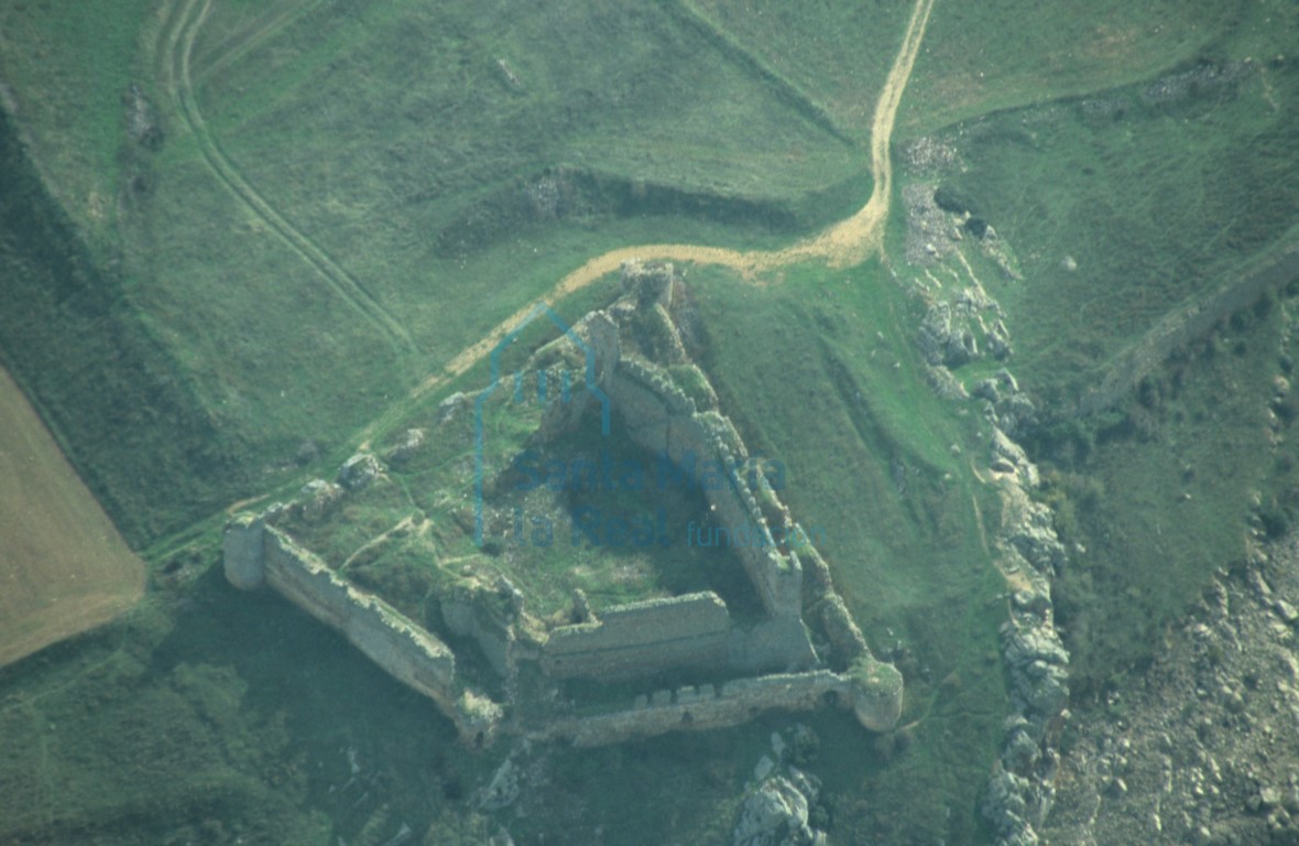 Vista aérea del castillo de Castrotorafe