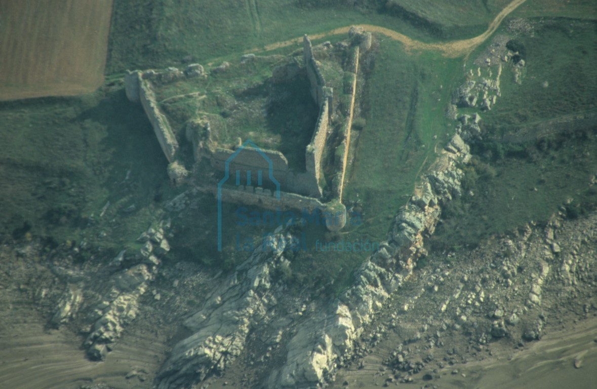 Vista aérea del castillo de Castrotorafe