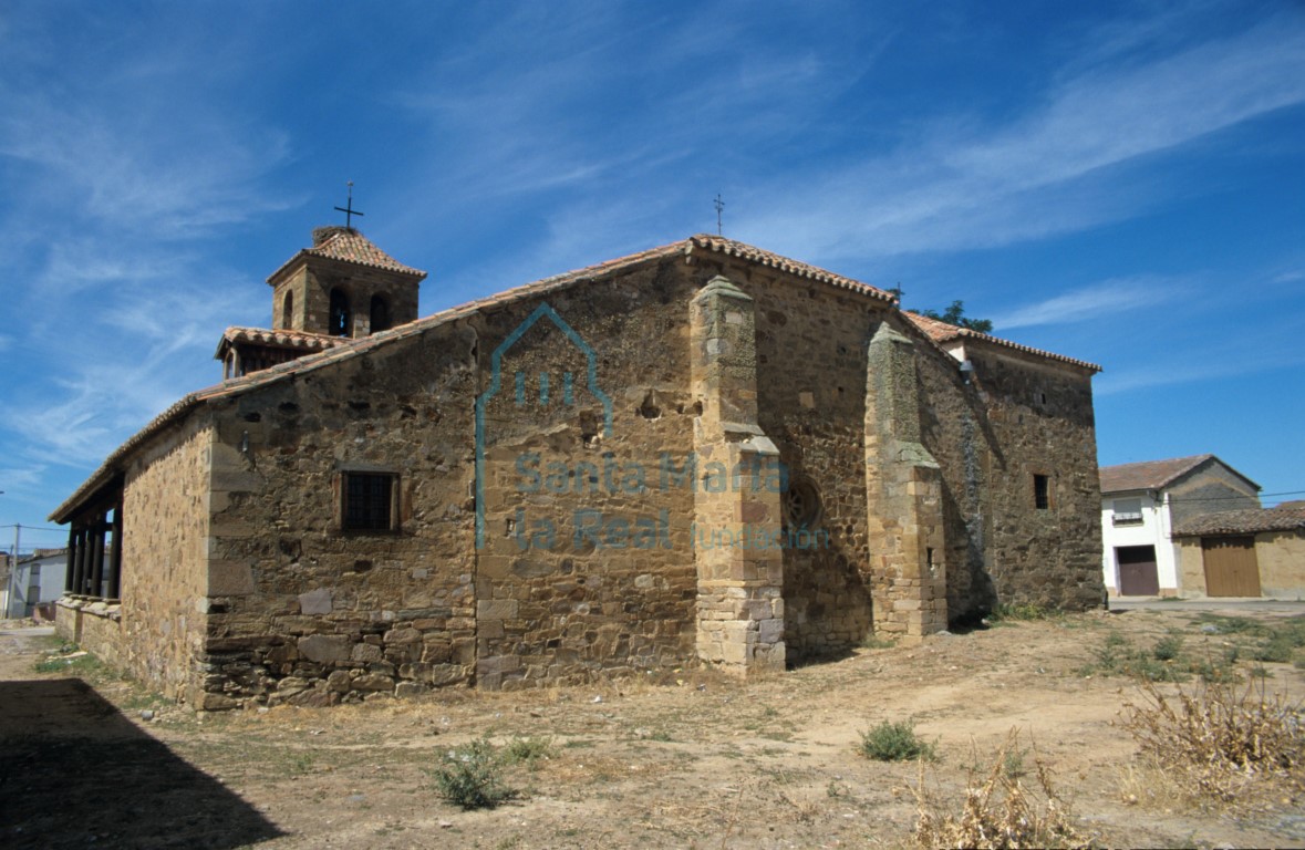 Fachada oriental de la iglesia