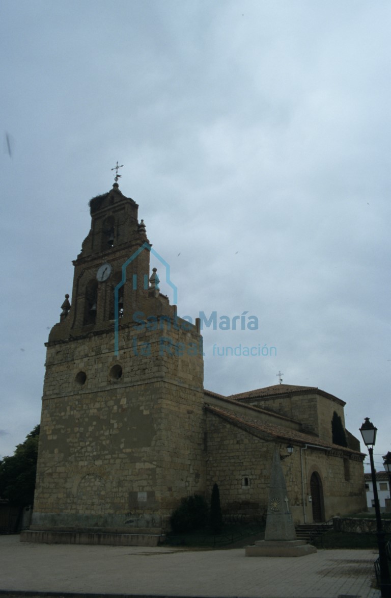 Vista del exterior desde el suroeste
