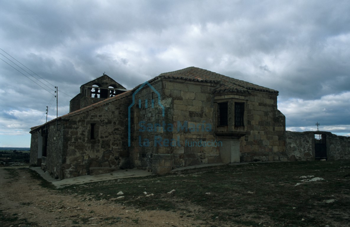 Exterior del templo desde el sureste