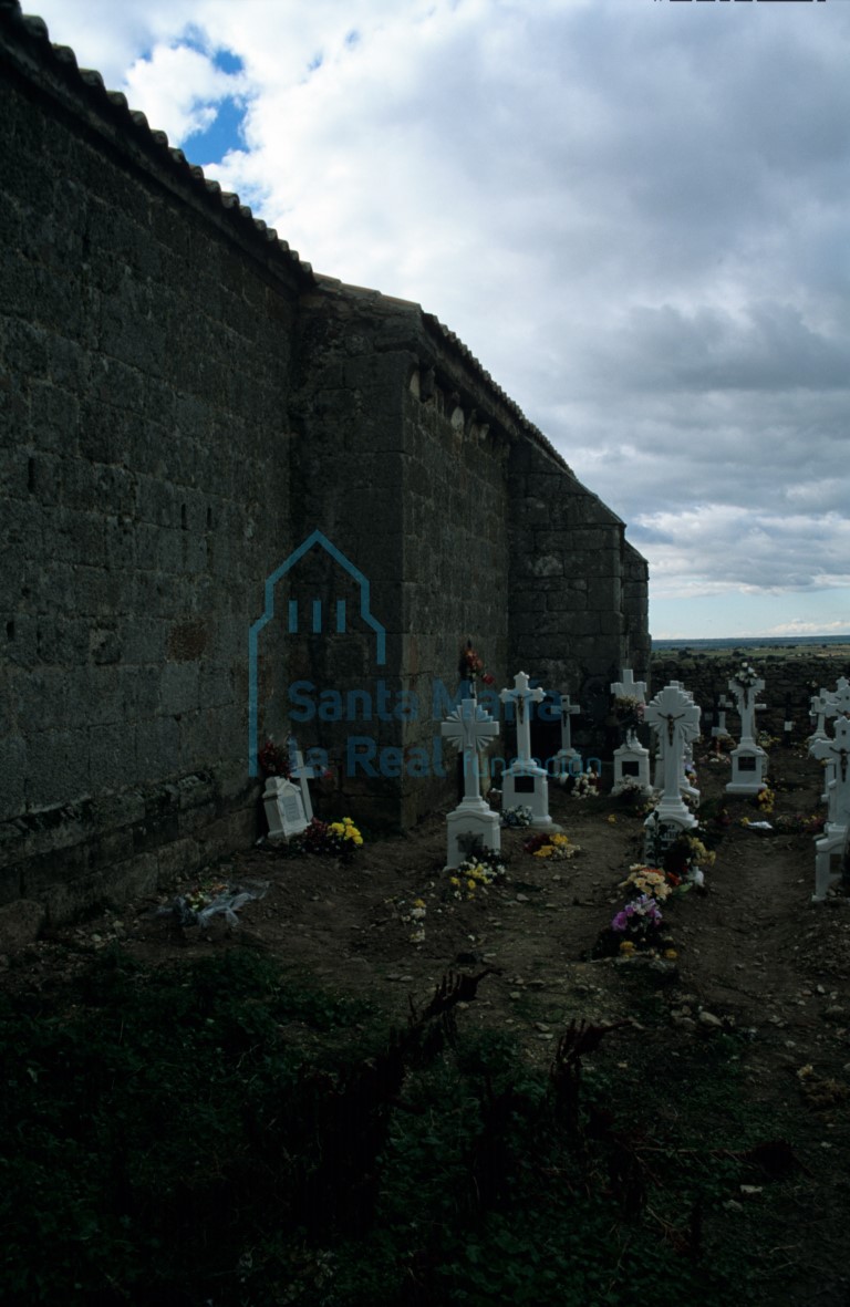 Exterior del muro septentrional del templo