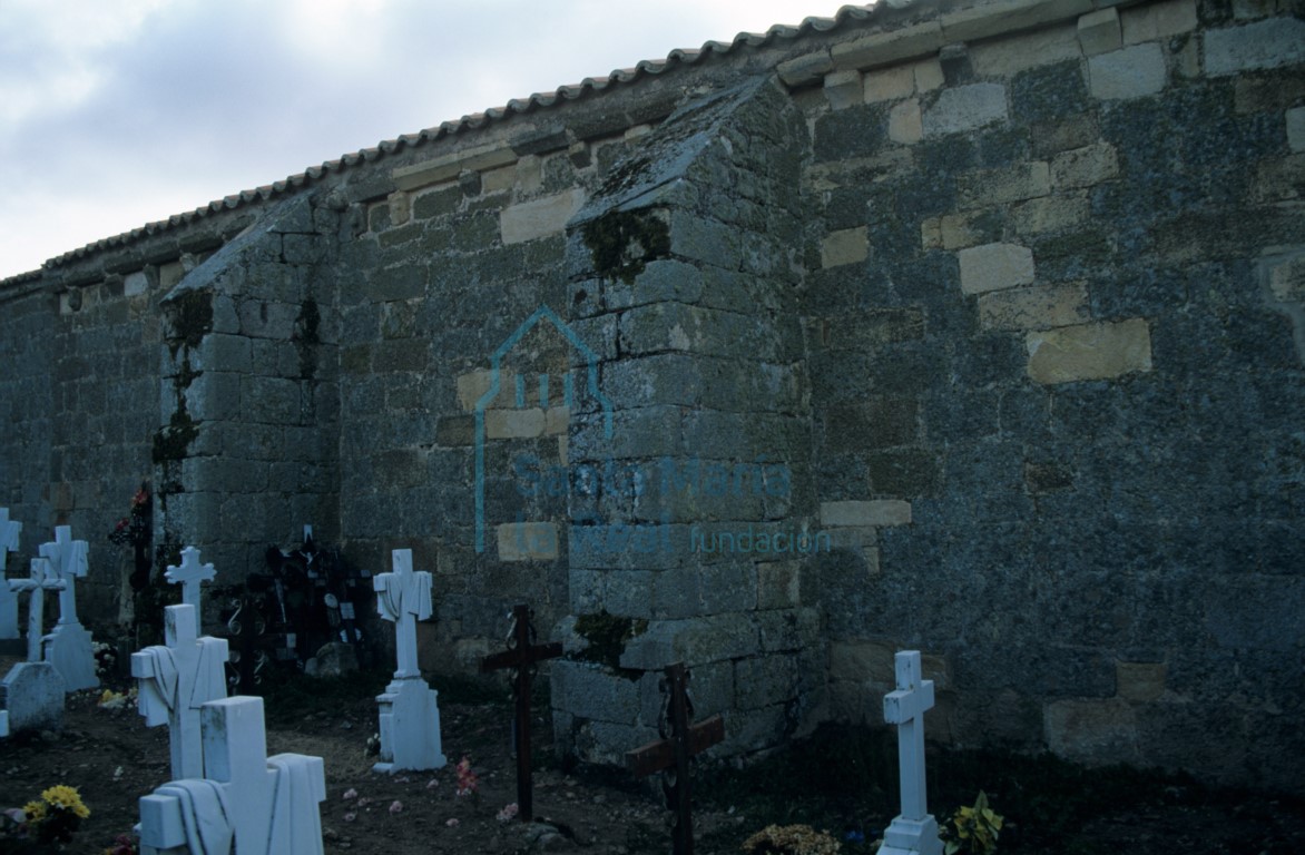 Exterior del muro septentrional
