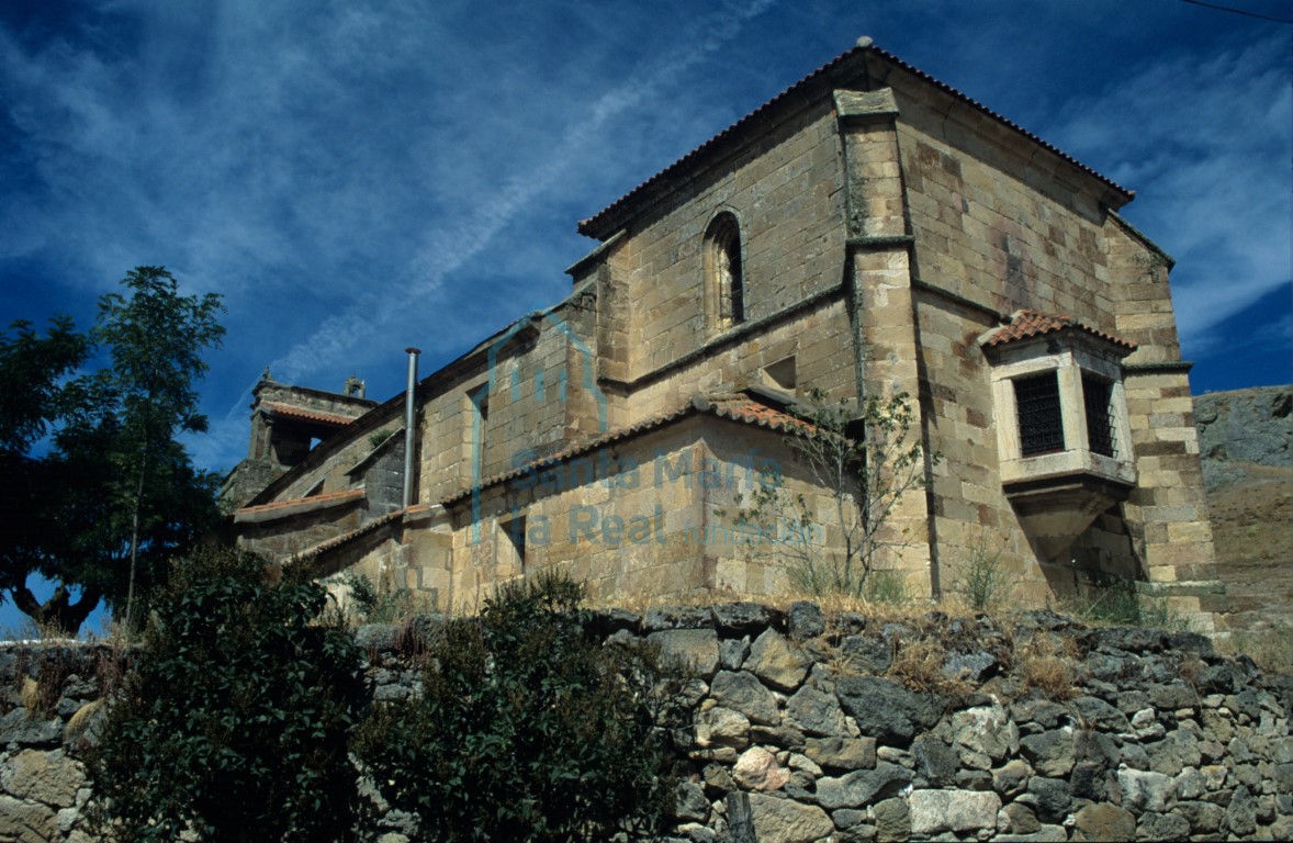 La iglesia de San Martín viste desde el sureste