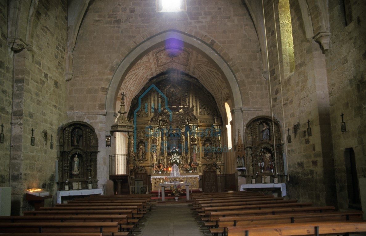 Interior de la iglesia