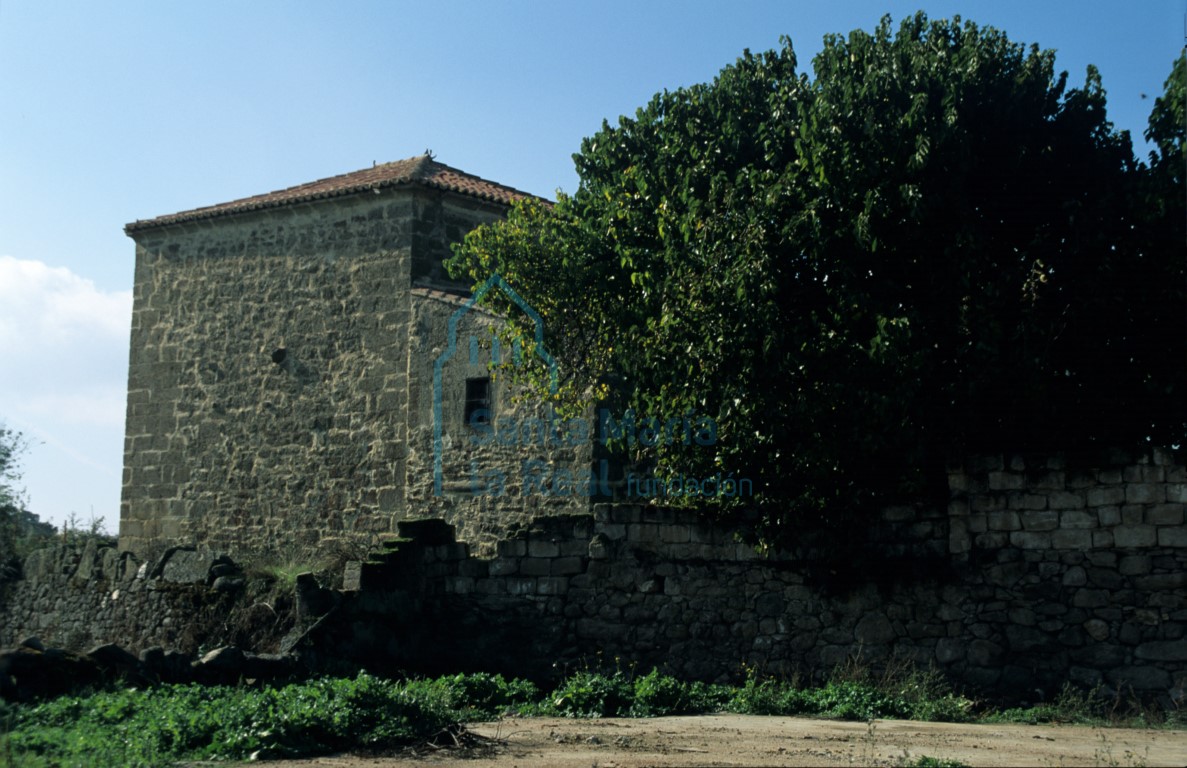 Exterior de la cabecera vista desde el lado noreste