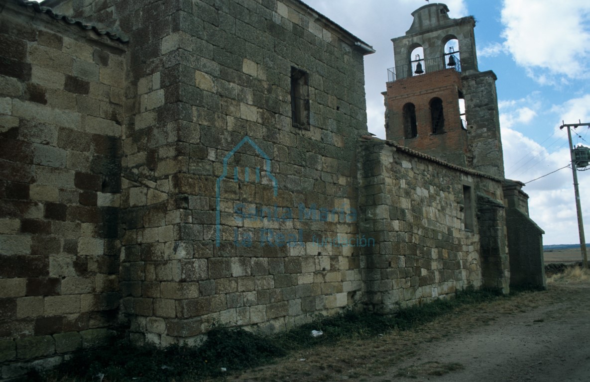 Exterior del muro septentrional