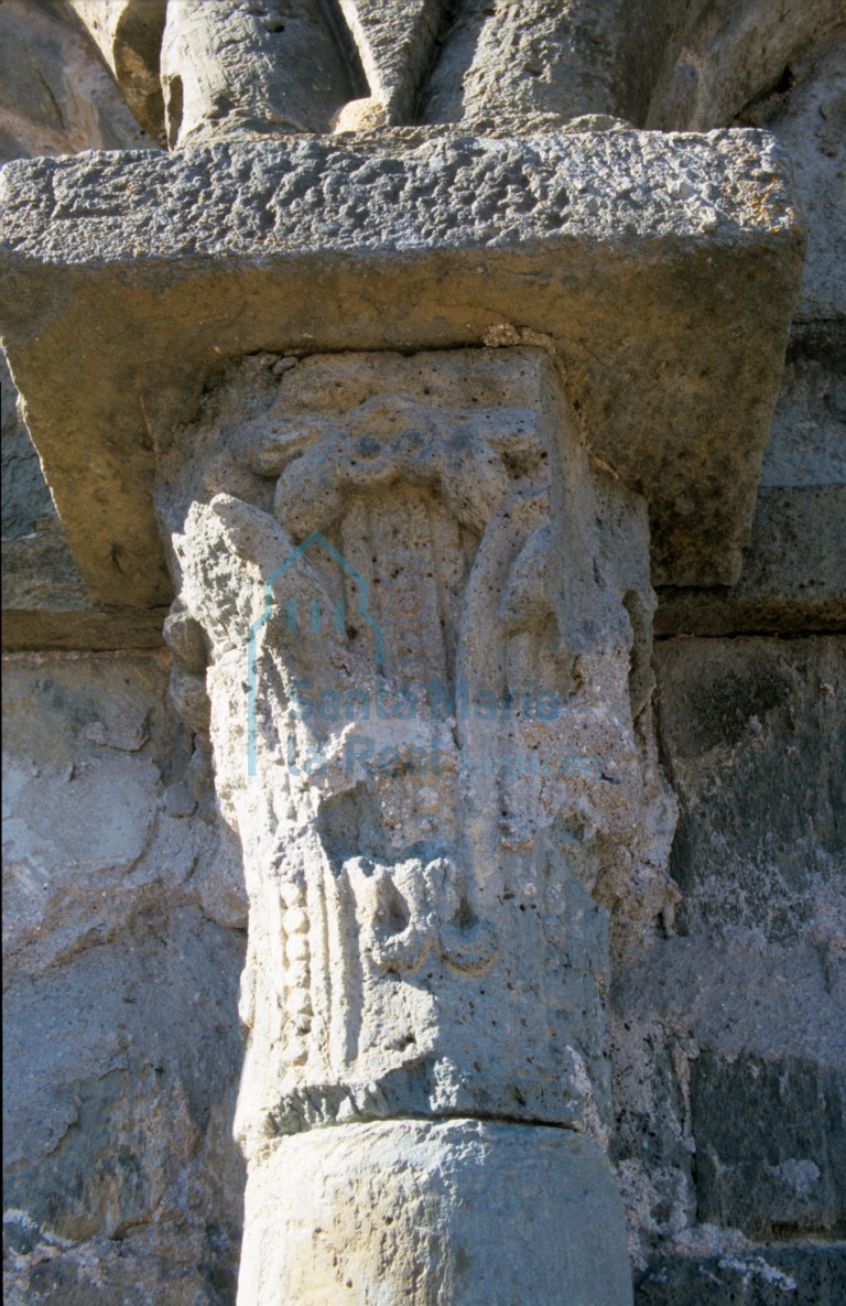 Detalle de un capitel
