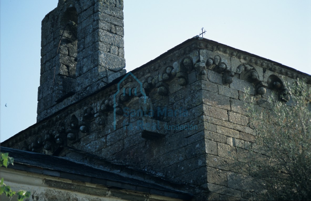 Exterior de la cabecera