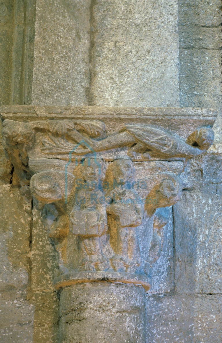 Capitel del arco triunfal Capitel del arco triunfal
