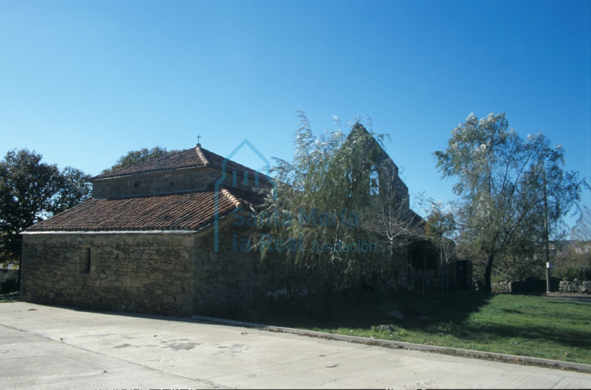 Vista del exerior de la cabecera