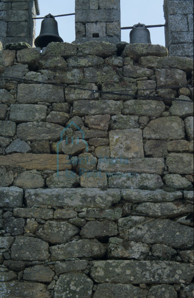 Detalle de la espadaña