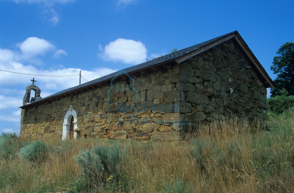 Cabecera y muro sur