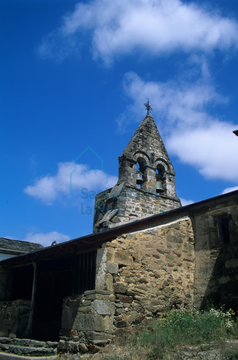 Exterior de la iglesia de Santo Tomás