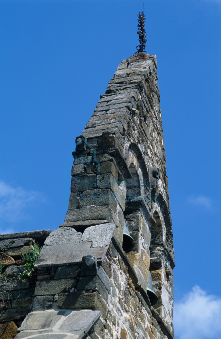 Detalle de la espadaña