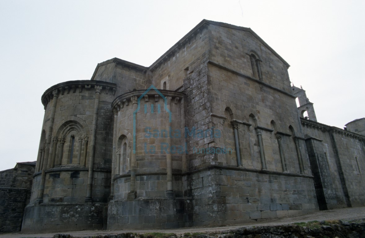 La iglesia vista desde el noreste
