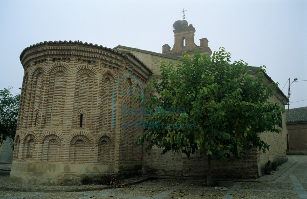 La iglesia de  San Andrés vista desde el noreste