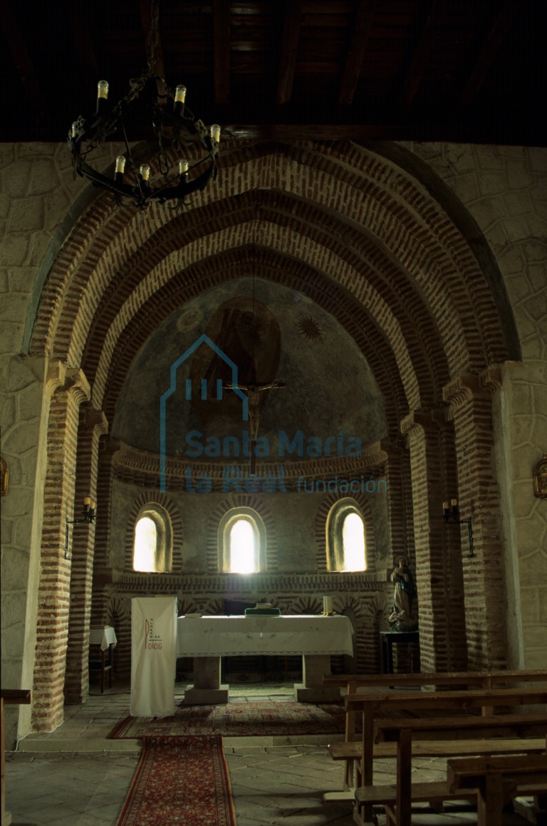 Interior de la cabecera