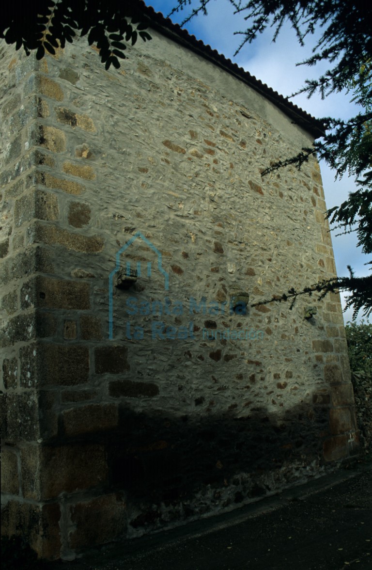 Exterior de la cabecera