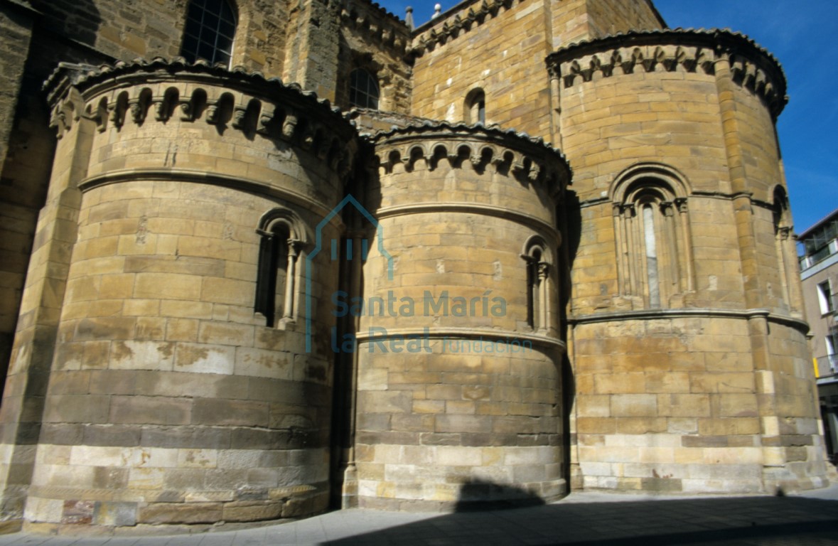 Vista del exterior de la cabecera desde el sur