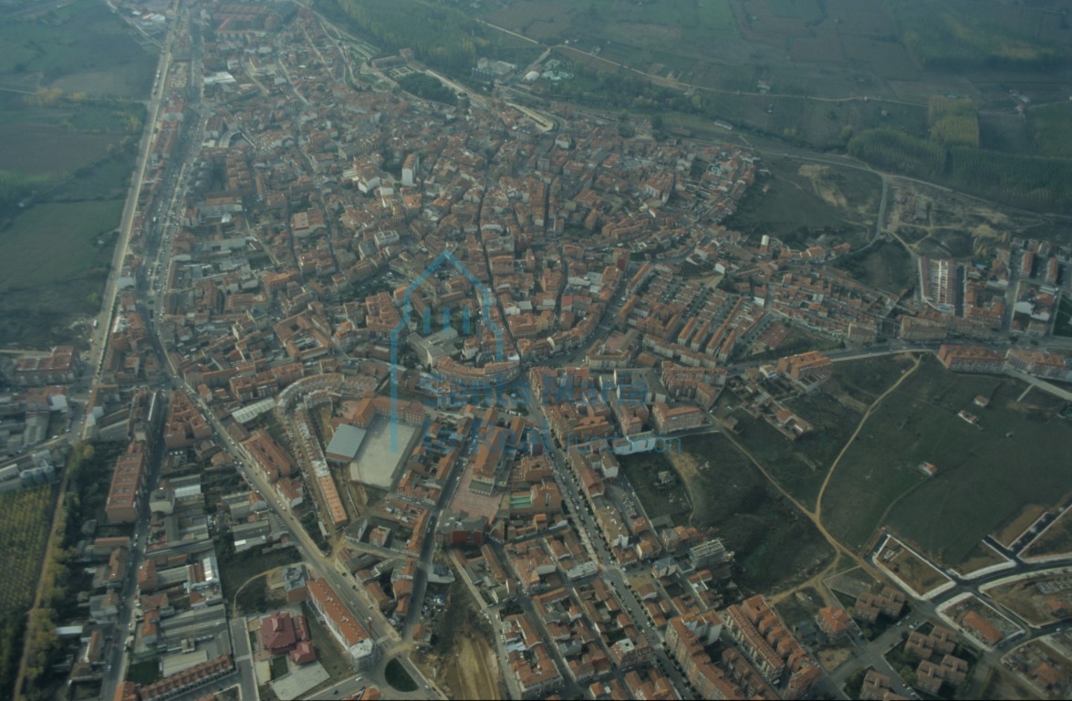 Vista aérea del casco urbano de Benavente