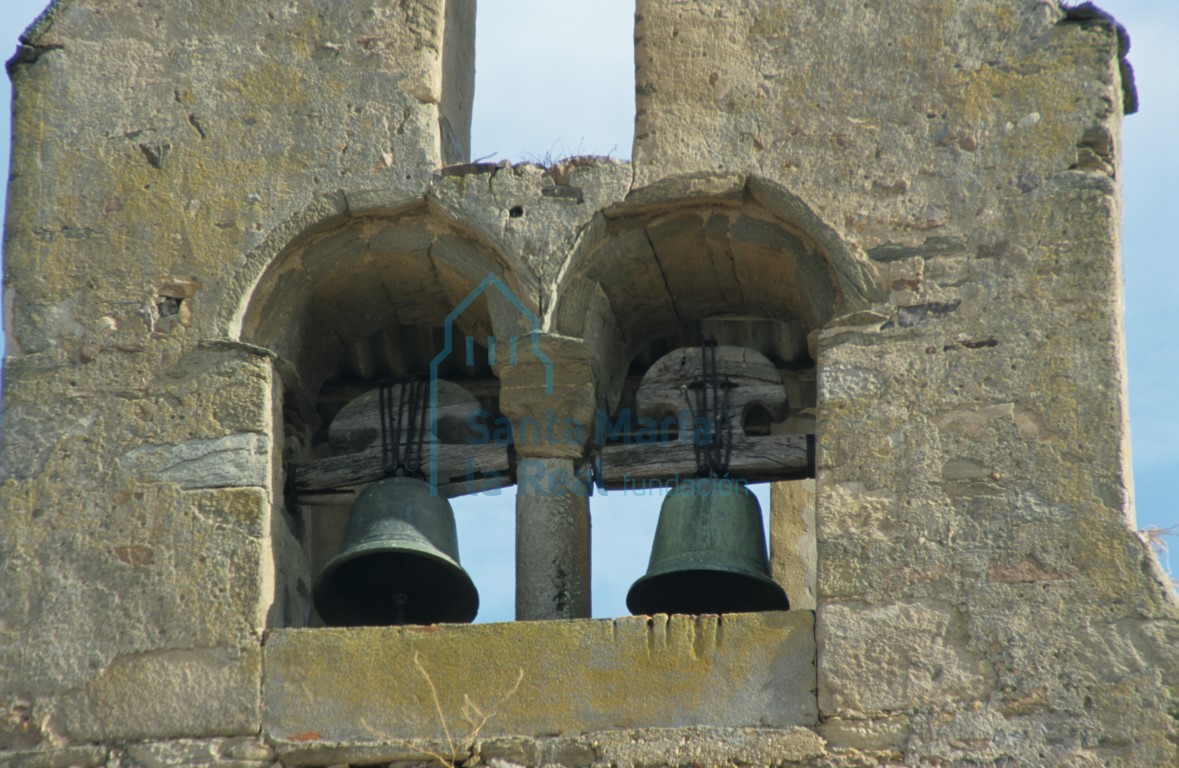 Detalle de las campanas en la espadaña