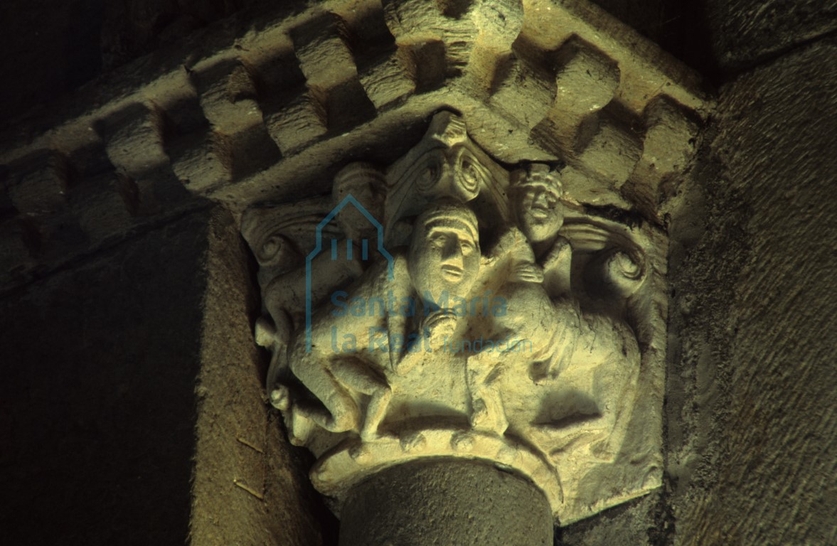 Capitel del interior