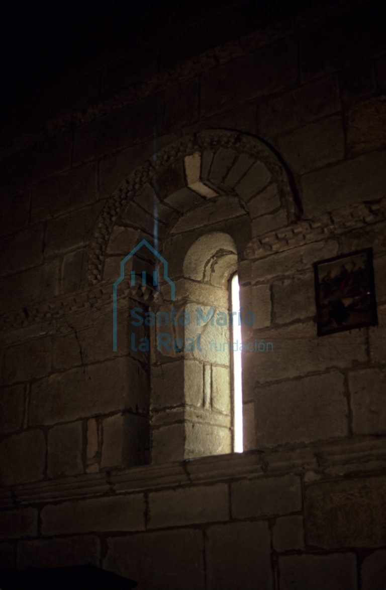 Ventana de la cabecera