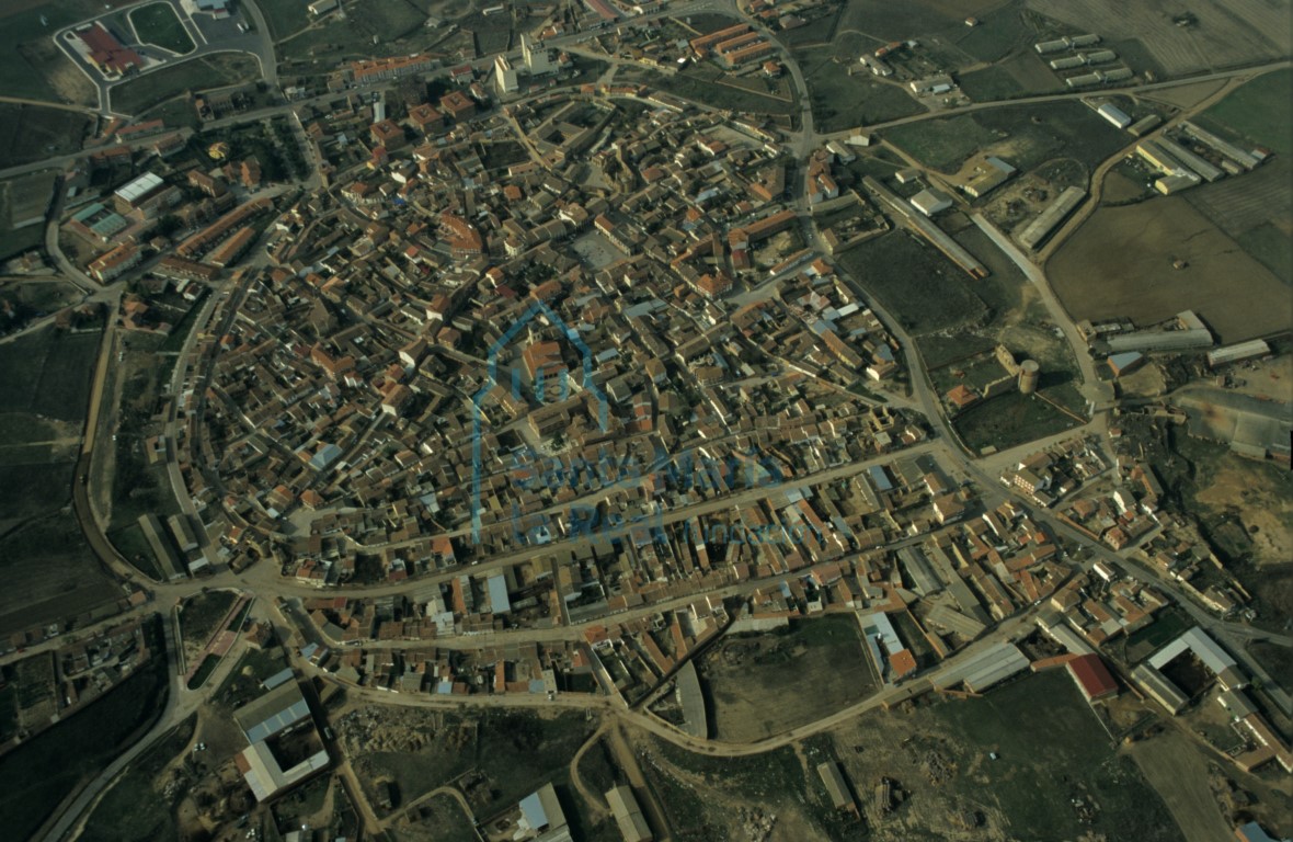 Vista aérea de la villa desde el noreste