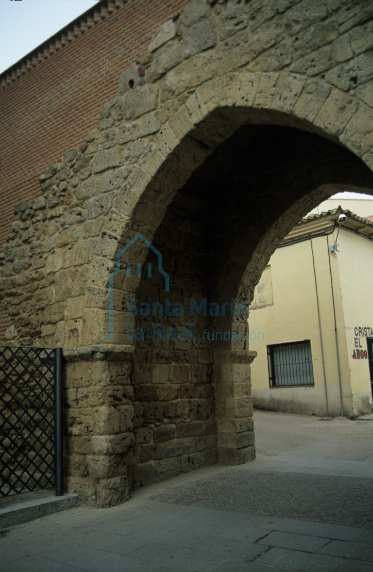 Detalle de la Puerta de Santiago