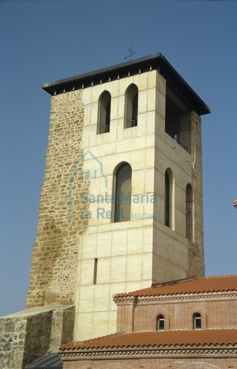 Exterior de la torre