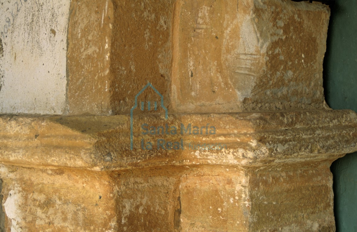 Detalle de la línea de imposta