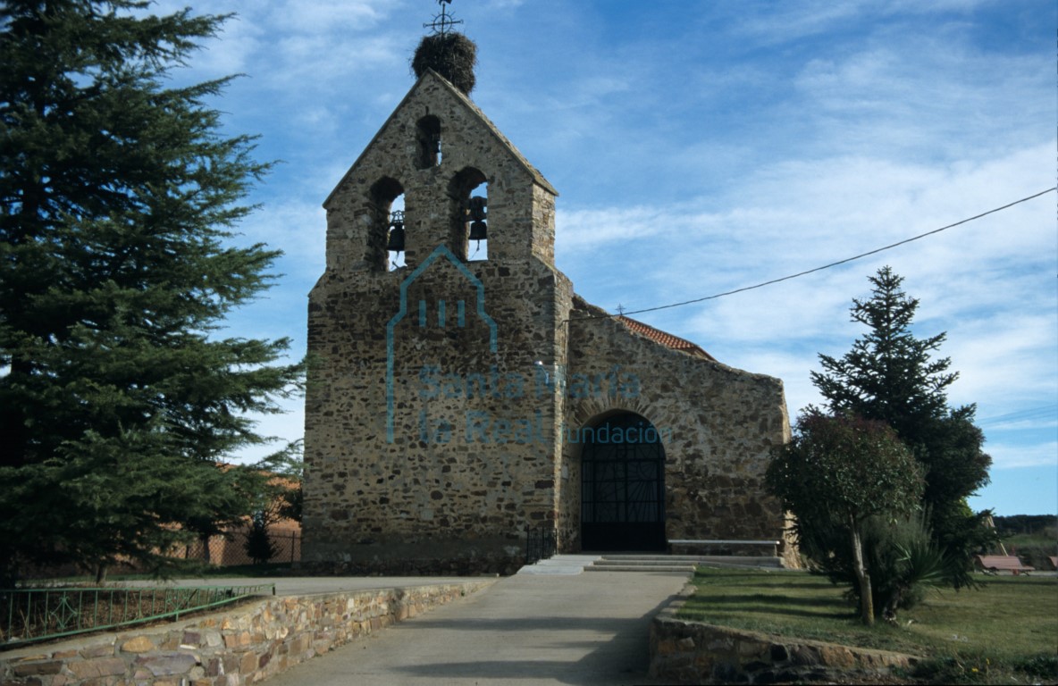 Exterior de la iglesia