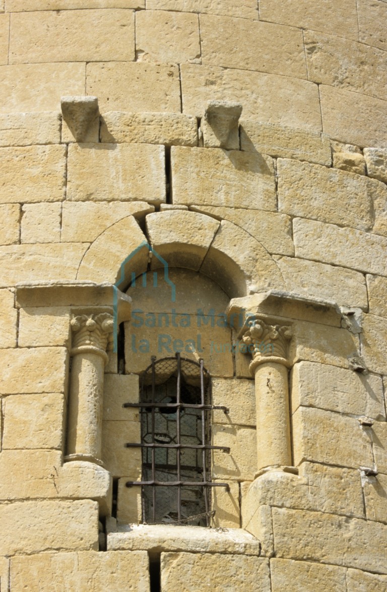 Ventana absidal