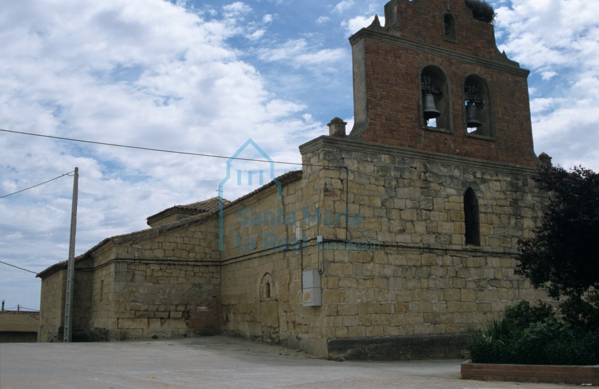 Vista del exterior del templo desde el noroeste