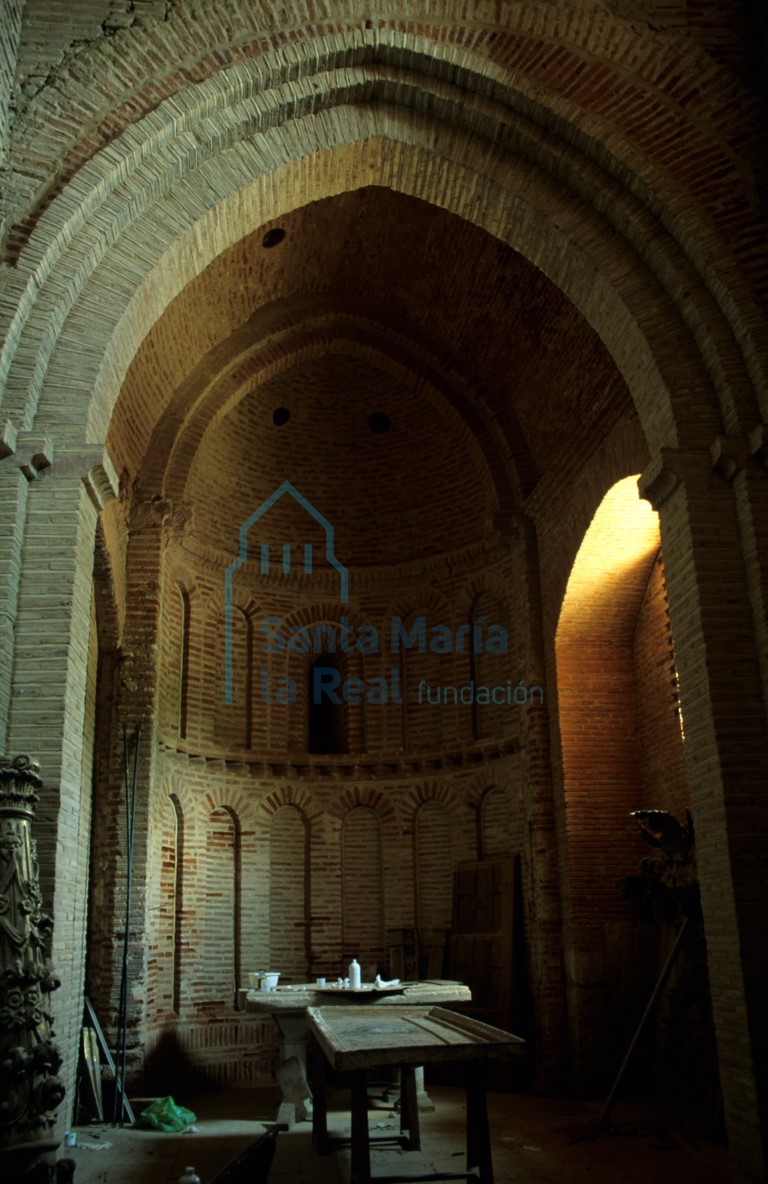 Interior del ábside de la epístola