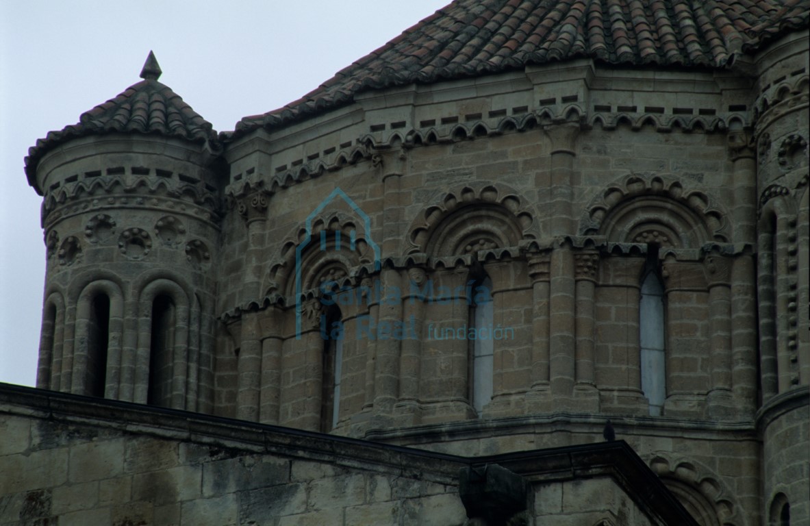 Detalle del exterior del cimborrio