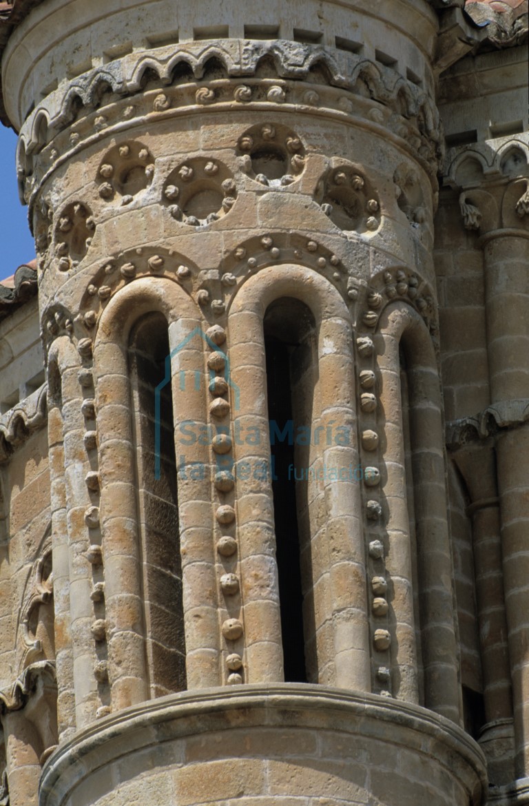 Detalle del exterior del cimborrio