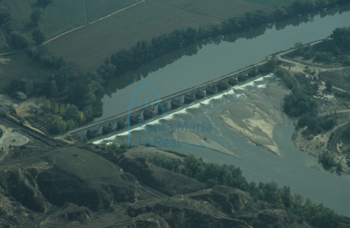 Vista aérea del puente sobre el Duero