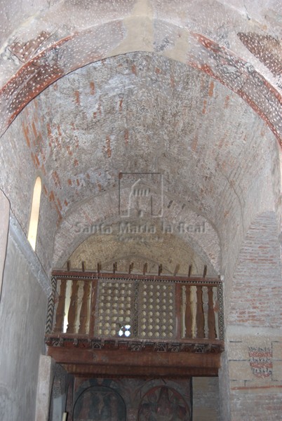 Detalle del coro alto, al los pies de la nave sur