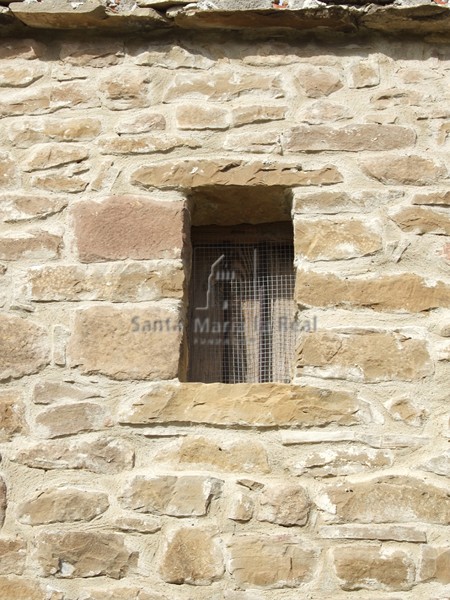 Ventana del muro sur