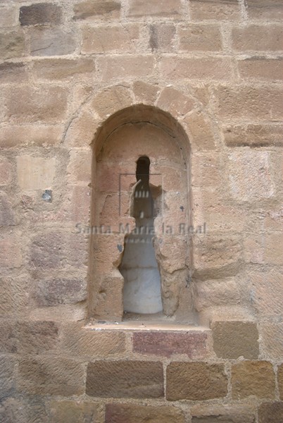 Ventana sur del presbiterio