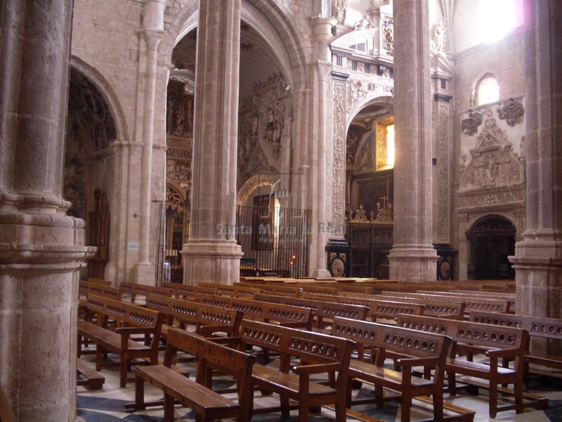 Vista del interior del templo